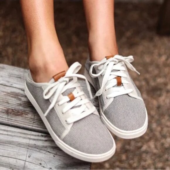 OluKai Pehuea Li Gray and Cream Sneakers Size EU 39/W9 - Picture 2 of 11